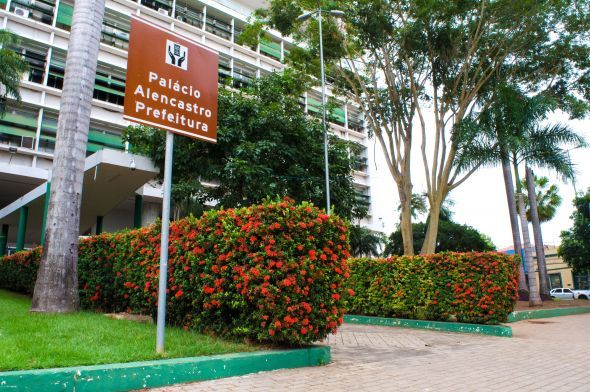 Prefeitura de Cuiabá  Prefeitura de Cuiabá inicia regularização de alvará  de mototaxistas para 2018