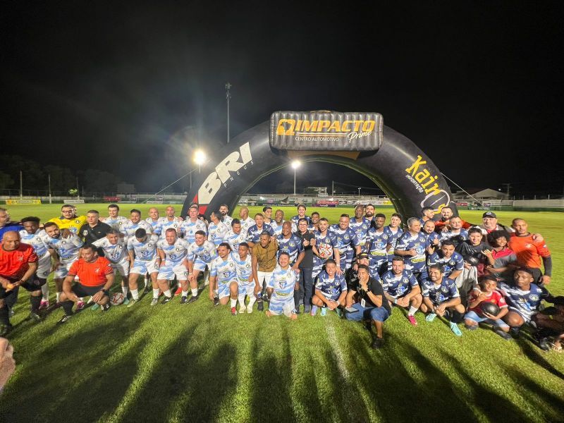 Marcelinho Carioca e Edílson Capetinha fazem jogo solidário em