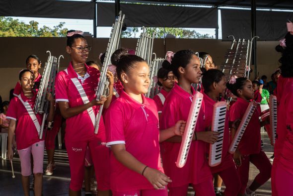 Prefeitura de Cuiabá  Fanfarra do programa Siminina participa do